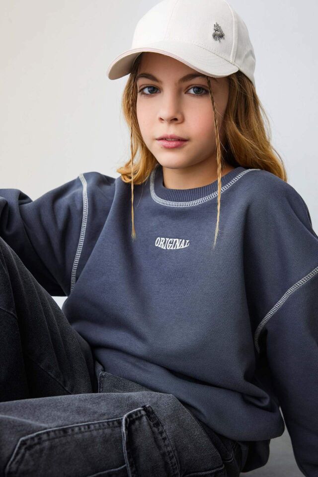 Kız Çocuk Oversize Geniş Kalıp Bisiklet Yaka Baskılı Sweatshirt