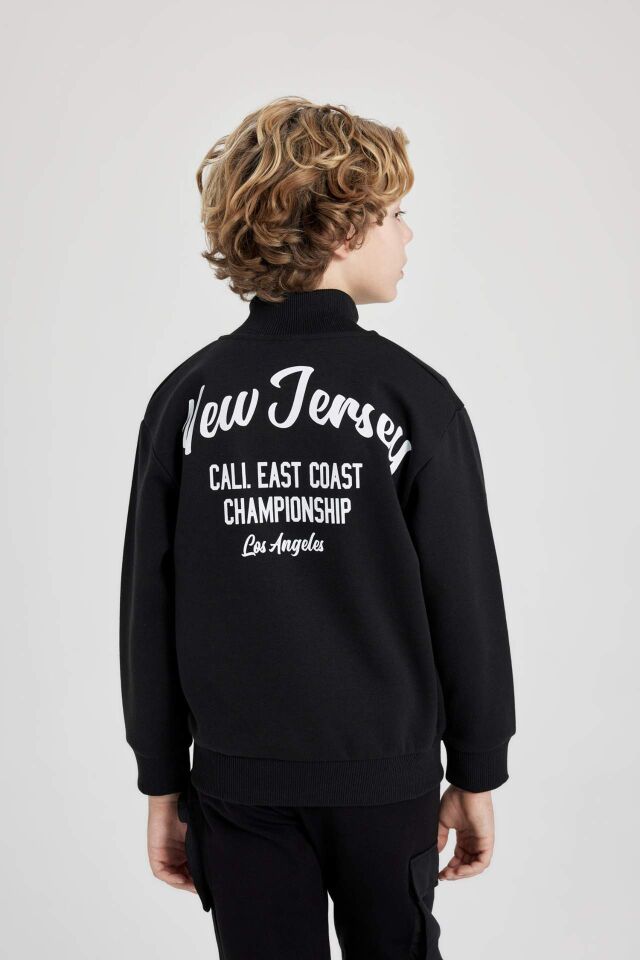 Erkek Çocuk Dik Yaka Baskılı Fermuarlı Sweatshirt