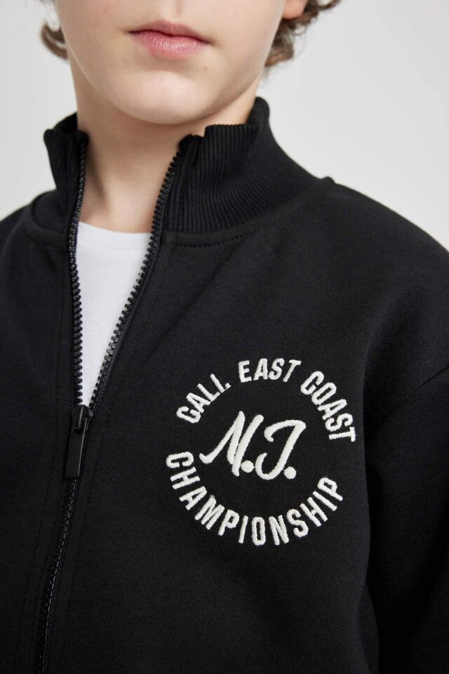 Erkek Çocuk Dik Yaka Baskılı Fermuarlı Sweatshirt