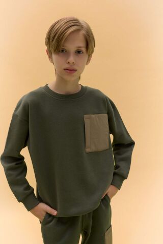 Erkek Çocuk Oversize Geniş Kalıp Bisiklet Yaka Sweatshirt