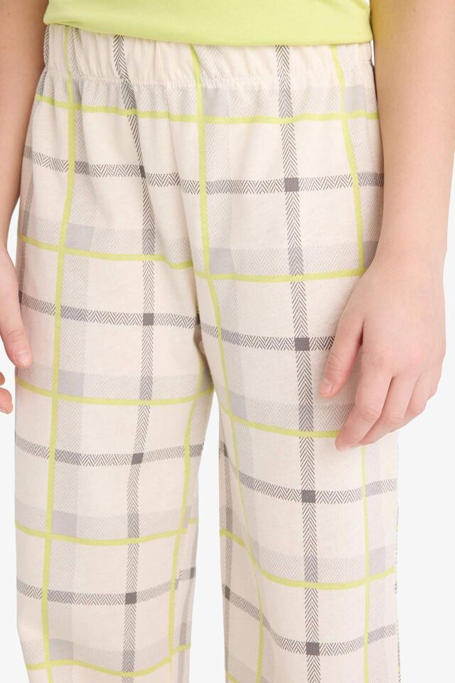 Kız Çocuk Pijama Takımı Nakışlı Kısa Kollu Üst Kareli Uzun Alt