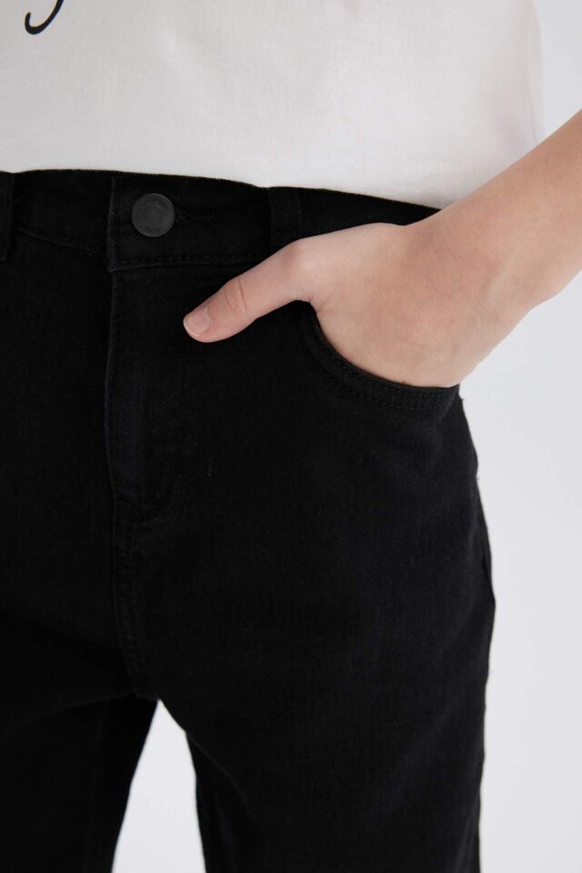 Erkek Çocuk 23 Nisan Çocuk Bayramı Straight Fit Standart Paça Basic Düz Jean Pantolon
