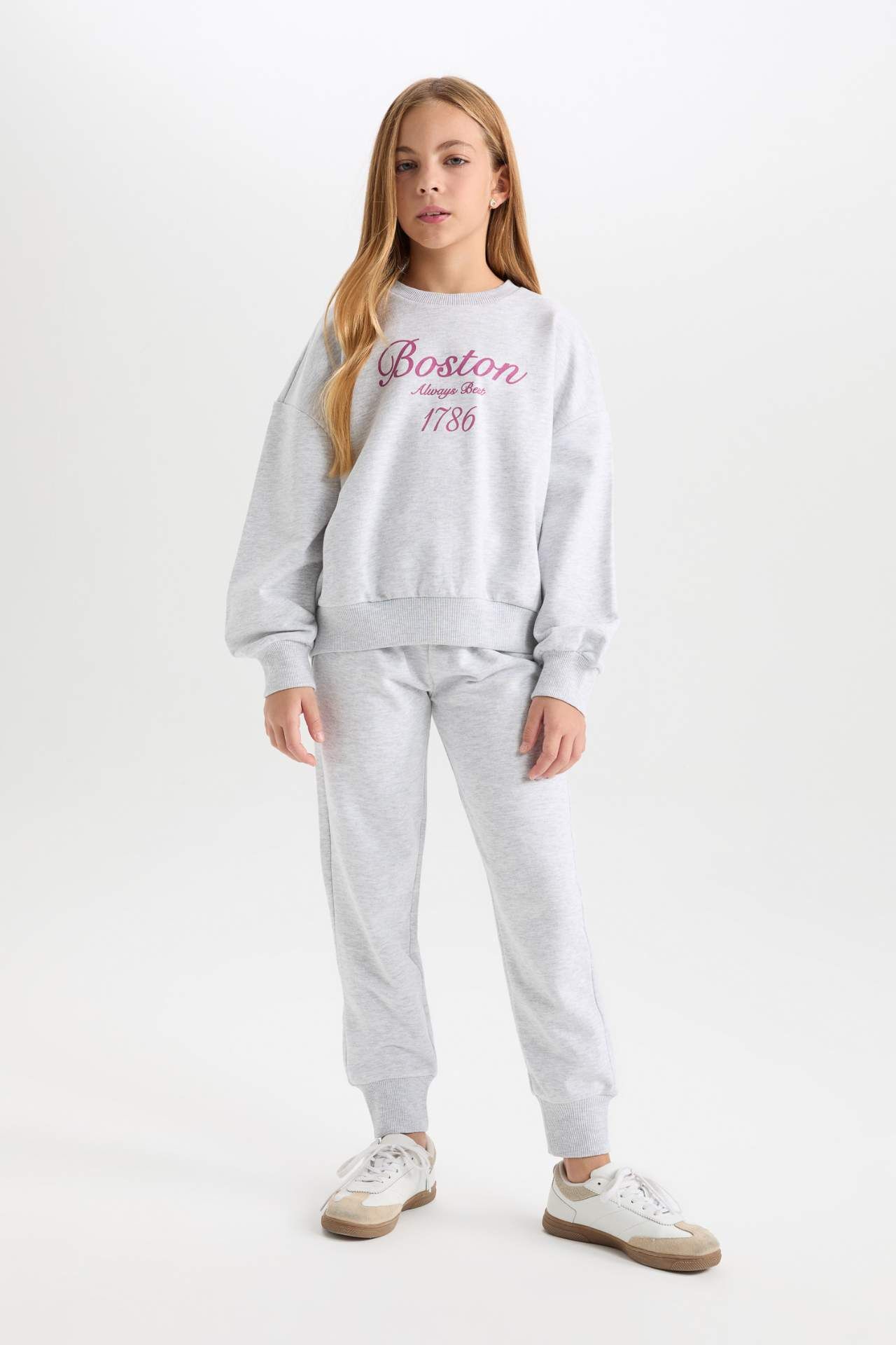 Kız Çocuk 2'li Takım Baskılı Sweatshirt Beli Lastikli Eşofman Altı
