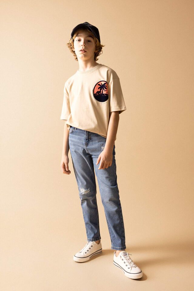 Erkek Çocuk Carrot Fit  Yırtık Detaylı Düz Paça Jean Pantolon