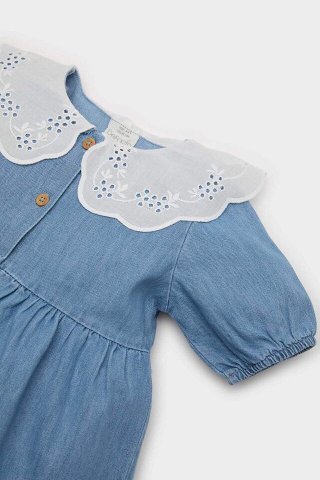 Kız Bebek Geniş Dantel Yakalı Kısa Kollu Jean Elbise
