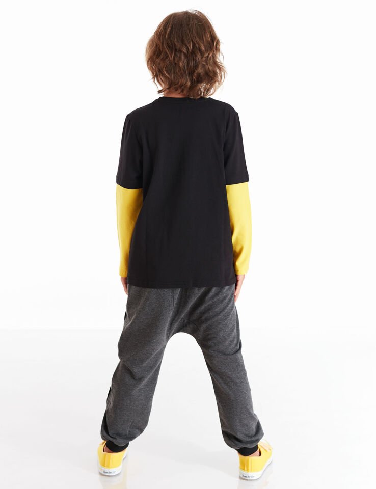 Loading Erkek Çocuk T-shirt Pantolon Takım
