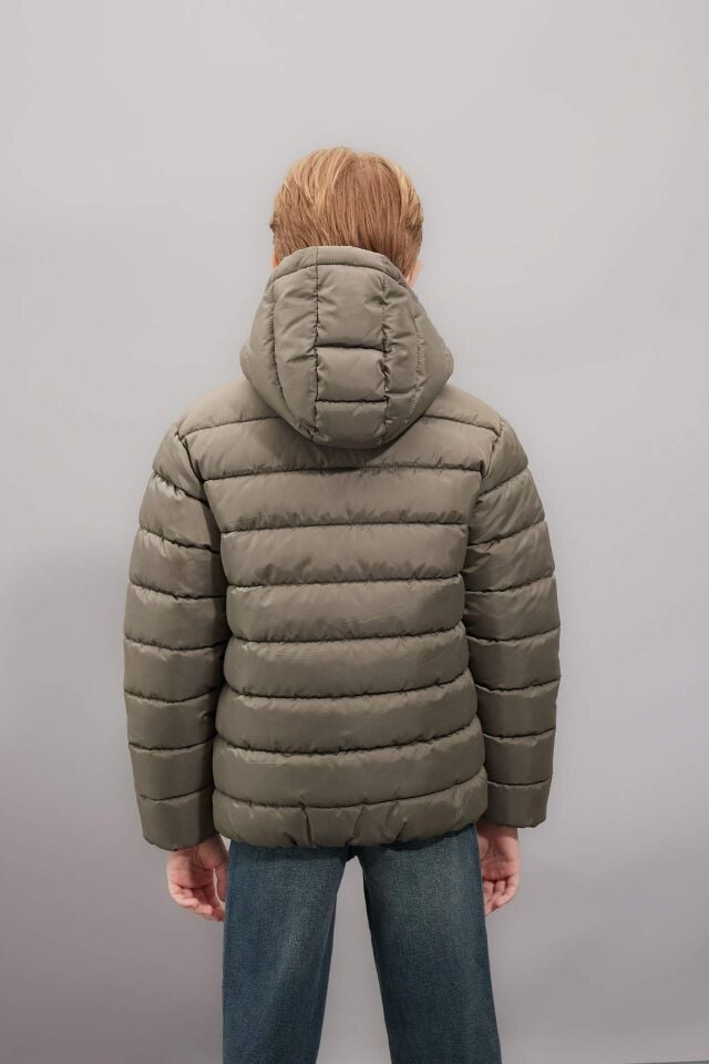 Erkek Çocuk Su İtici Kapüşonlu Basic Düz Şişme Mont
