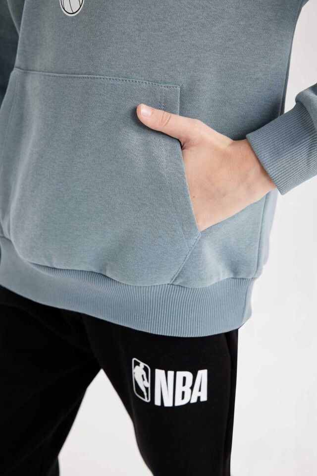 Erkek Çocuk NBA New York Knicks Kapüşonlu Sırt Baskılı Kalın Sweatshirt