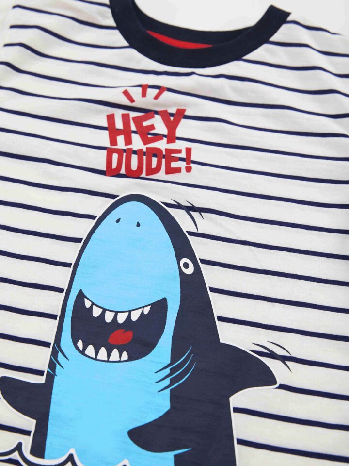 Dude Shark Erkek Çocuk T-shirt Şort Takım 7 Y - Lacivert, Beyaz