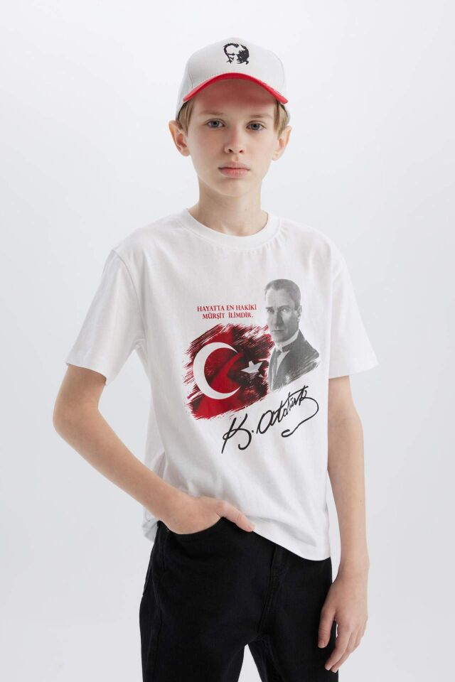 Erkek Çocuk 23 Nisan Çocuk Bayramı Bisiklet Yaka Atatürk Baskılı Kısa Kollu Tişört