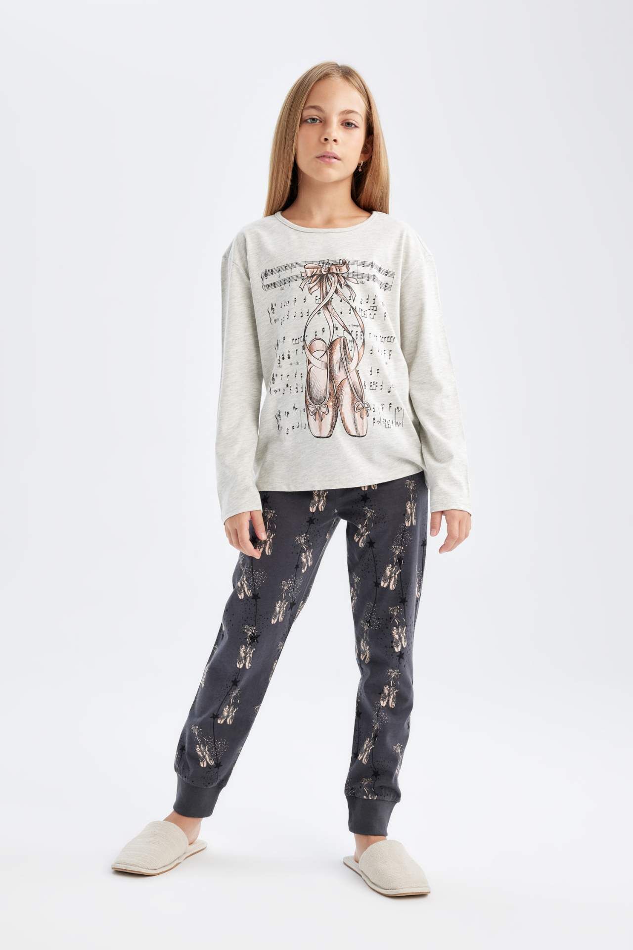 Kız Çocuk Pijama Takım Baskılı Uzun Kollu Üst Beli Lastikli Uzun Alt